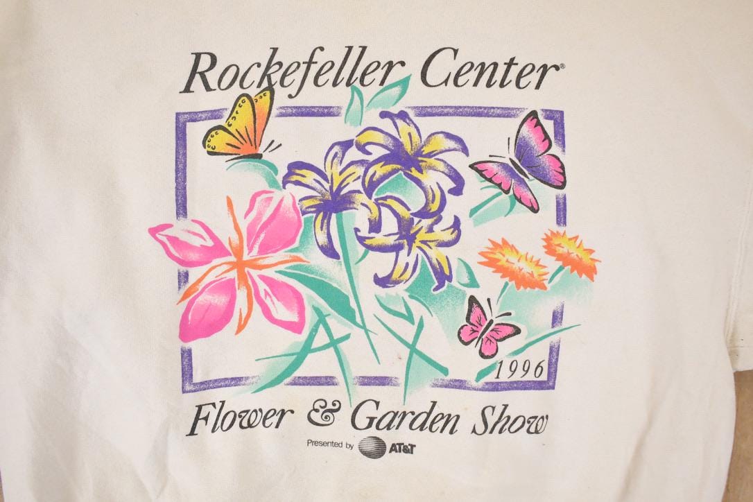 Vintage 1996 Rockefeller Centre Floral Graphic Print Crewneck Sweatshirt Women's L from propervintagecanada