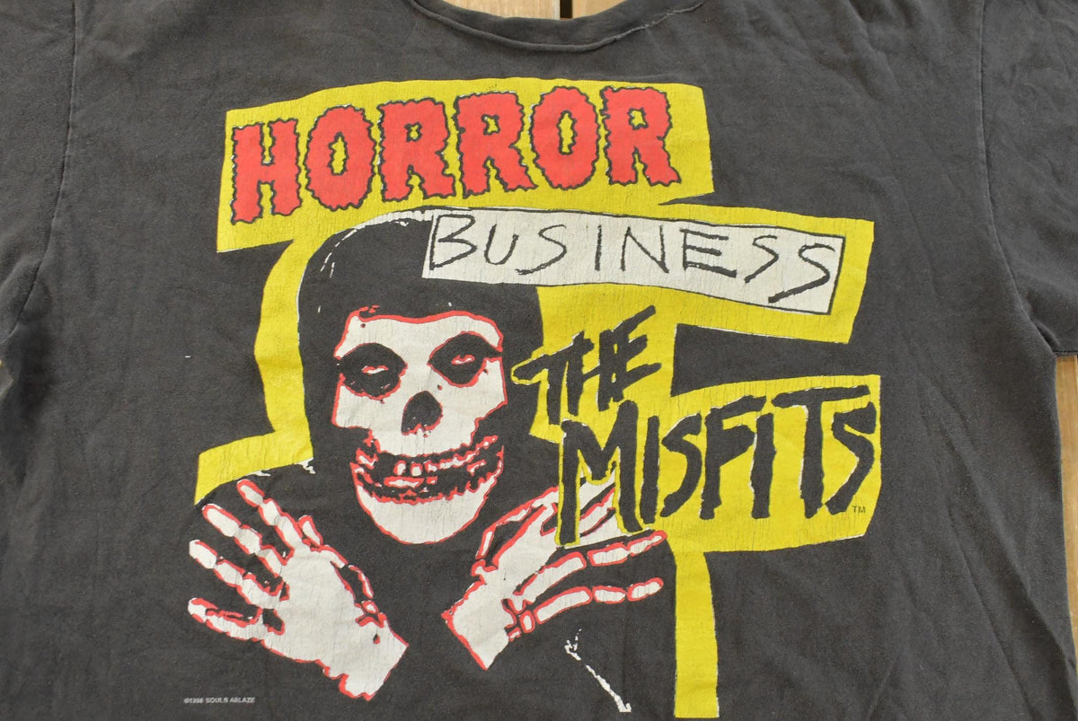 Vintage 1996 The Misfits Horror Business Thrashed Graphic Band T-Shirt Men's L from propervintagecanada