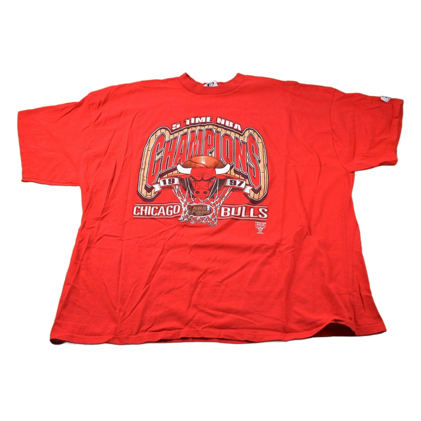 Vintage 1997 Chicago Bulls NBA 5-Peat Champions Logo Athletic Made In USA Graphic T-Shirt / Streetwear / Retro Style / Single Stitch Bulls from propervintagecanada