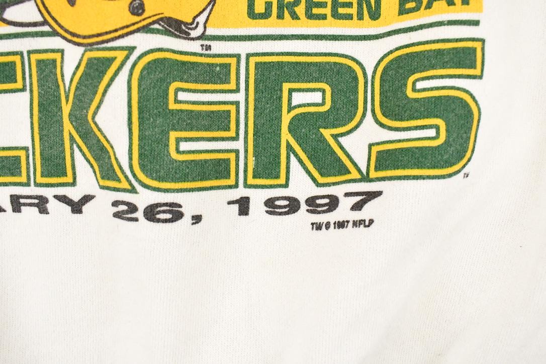 Vintage 1997 Green Bay Packers Super Bowl Champions Graphic Print NFL Football Crewneck Sweatshirt Men's L from propervintagecanada