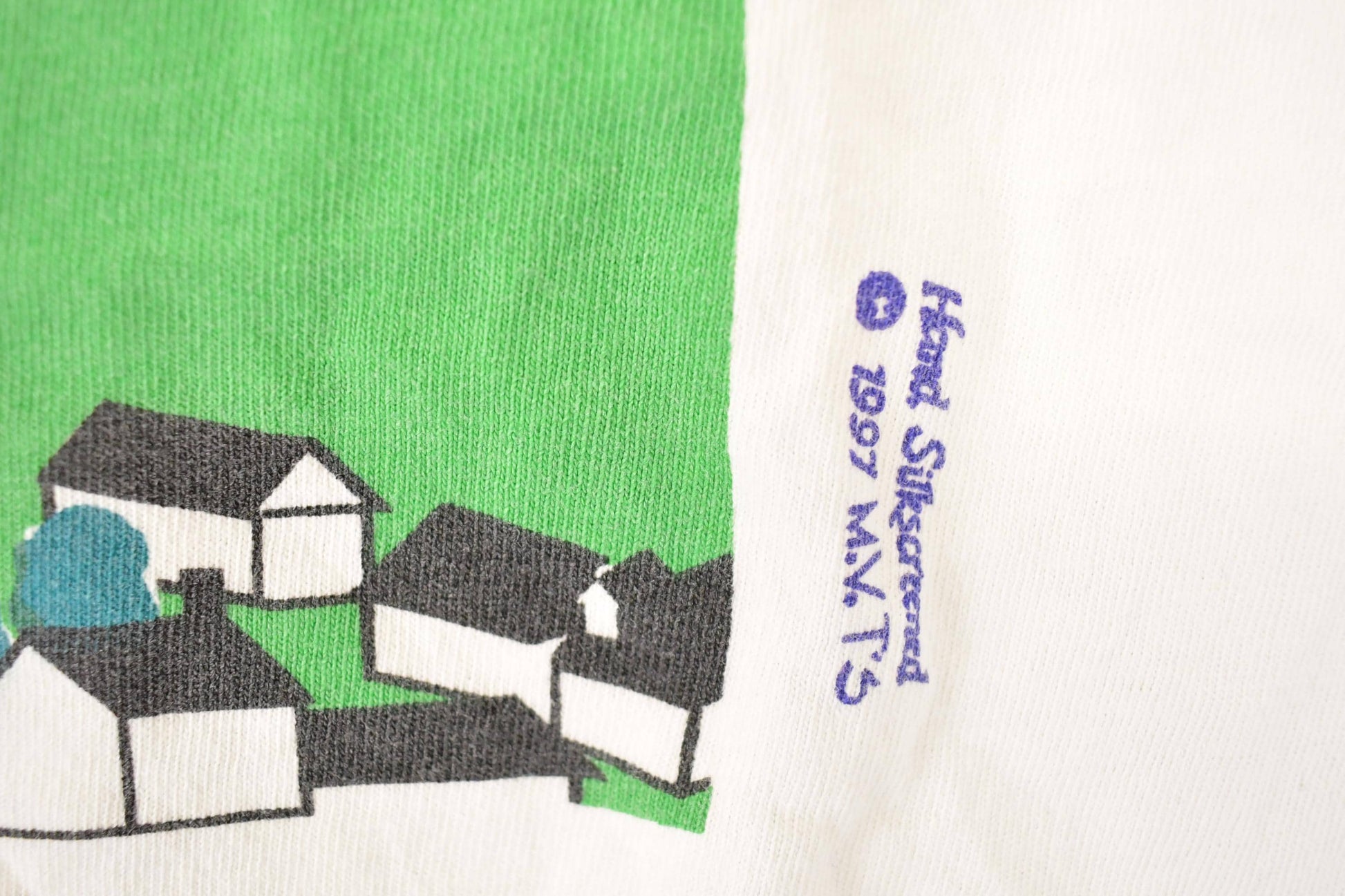 Vintage 1997 Vermont Farm Church Theme Cartoon Graphic Print Crewneck Shirt Men's M from propervintagecanada