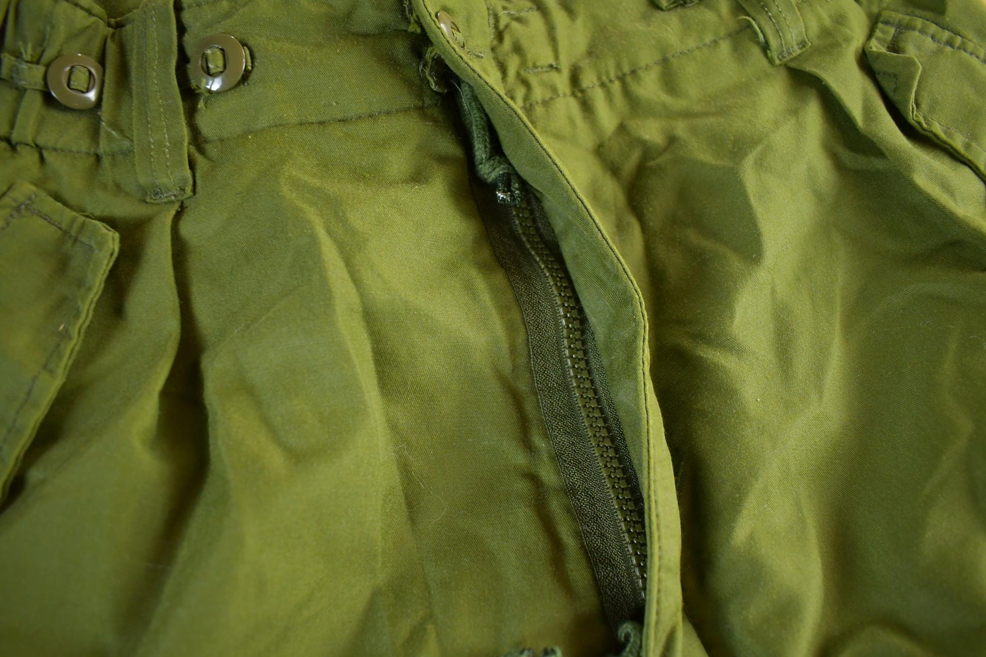 Vintage 1998 Army Military Green Combat Trousers Men's 33 x 30 from propervintagecanada