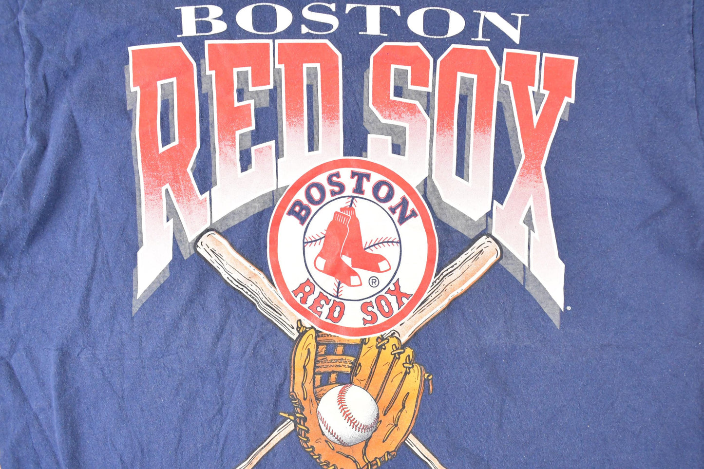 Vintage 1998 Boston Redsox MLB T-Shirt Men's L from propervintagecanada