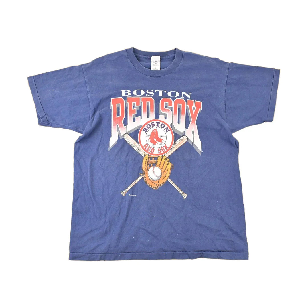 Vintage 1998 Boston Redsox MLB T-Shirt Men's L from propervintagecanada