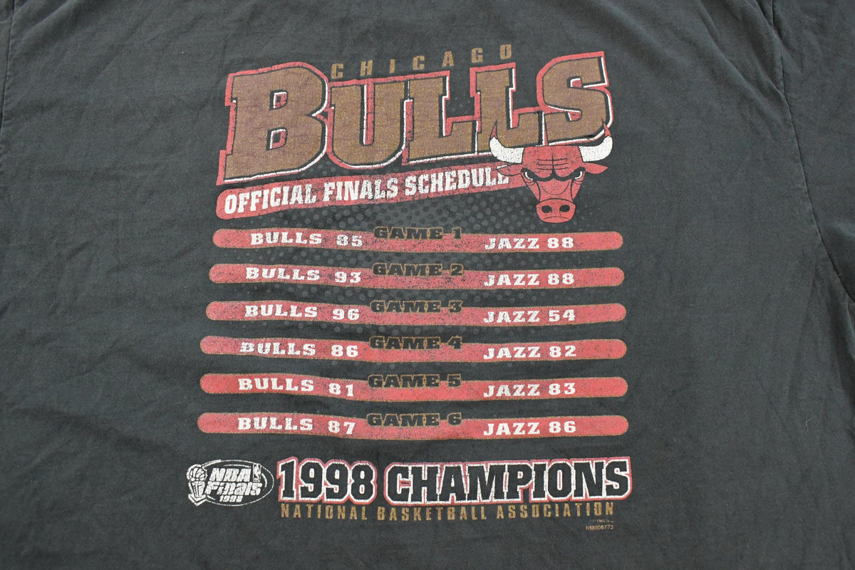 Vintage 1998 Chicago Bulls NBA Finals Basketball Graphic T-Shirt Men's 2XL from propervintagecanada