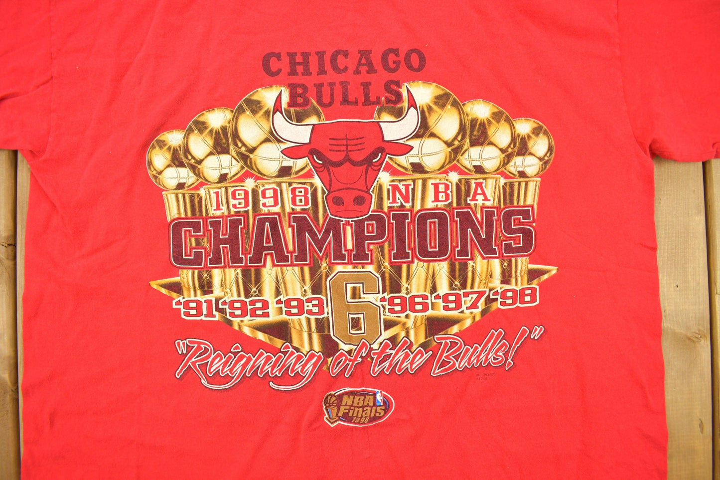 Vintage 1998 Chicago Bulls NBA Graphic T-Shirt / Made In USA / Vintage Bulls Tee / NBA Basketball / 90s Streetwear / Sportswear from propervintagecanada