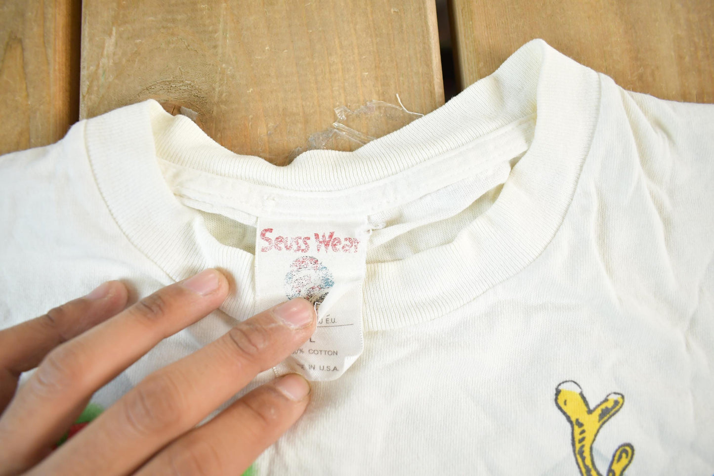 Vintage 1998 How The Grinch Stole Christmas Single T-Shirt Men's Large from propervintagecanada