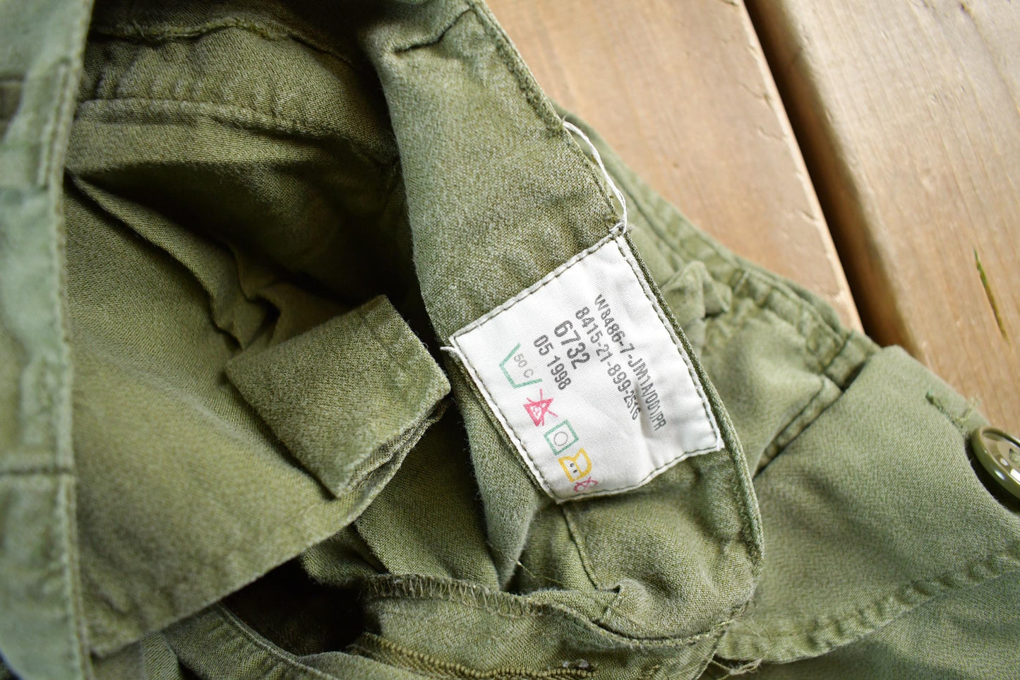 Vintage 1998 Military Green Cargo Pants Men's Medium 32 x 27 from propervintagecanada
