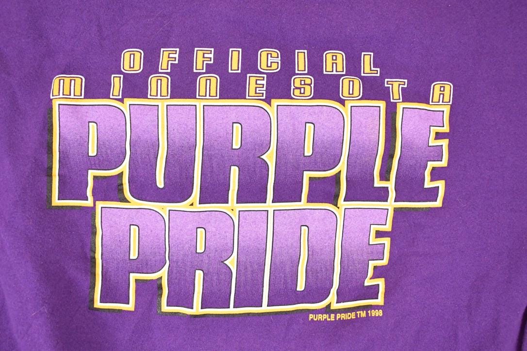 Vintage 1998 Minnesota Purple Pride Graphic Print NFL Crewneck Sweatshirt Men's L from propervintagecanada