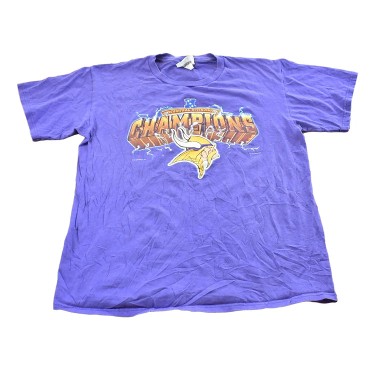Vintage 1998 Minnesota Vikings Lightning Graphic T-Shirt Mens L from propervintagecanada