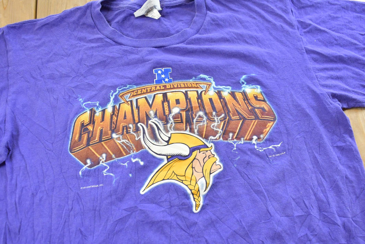 Vintage 1998 Minnesota Vikings Lightning Graphic T-Shirt Mens L from propervintagecanada