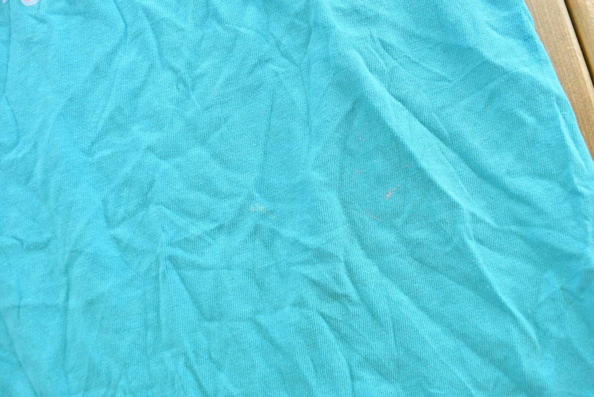 Vintage 1998 Scooby Doo Snowflakes T-Shirt Men's 2XL Long Men's 2XL from propervintagecanada