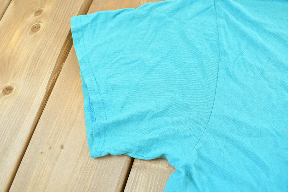 Vintage 1998 Scooby Doo Snowflakes T-Shirt Men's 2XL Long Men's 2XL from propervintagecanada