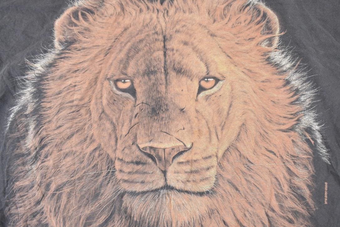 Vintage 1998 Thrashed King Of The Jungle Lion Face Souvenir T-Shirt Men's XXL from propervintagecanada