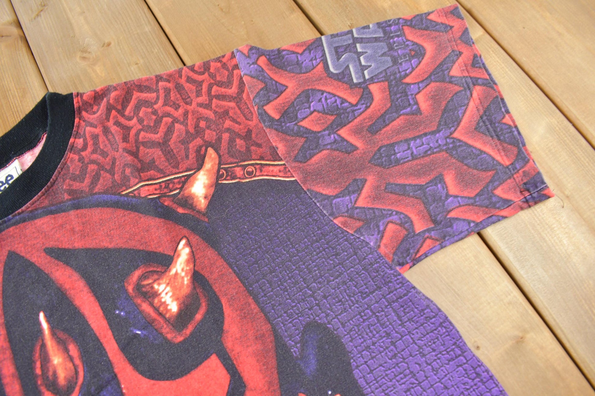 Vintage 1999 Darth Maul Sith Lord All Over Print Star Wars Episode 1 T-Shirt Men's Large from propervintagecanada