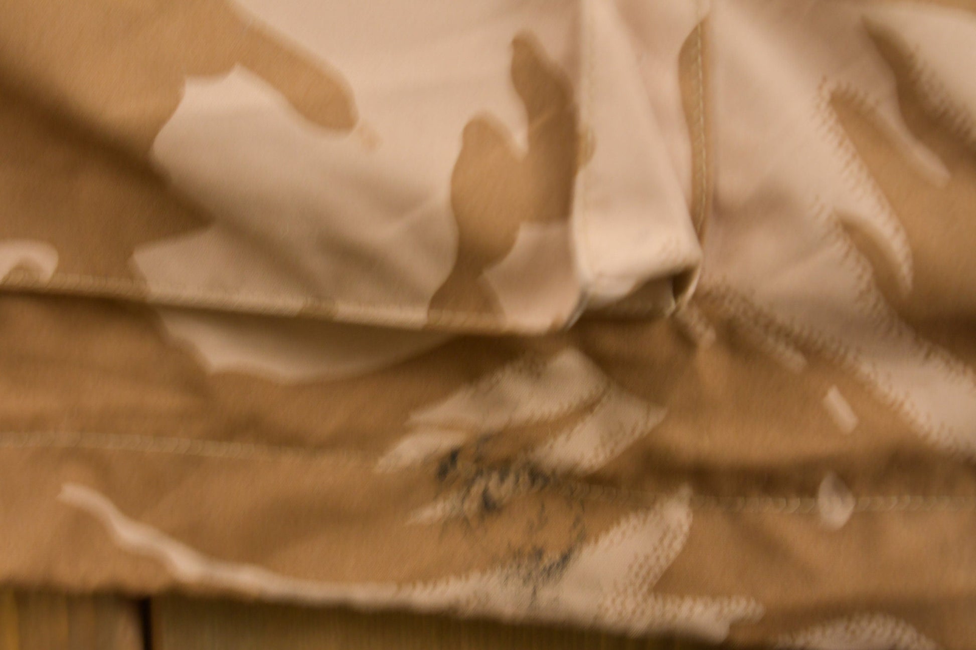 Vintage 1999 Military Desert Camo Smock from propervintagecanada