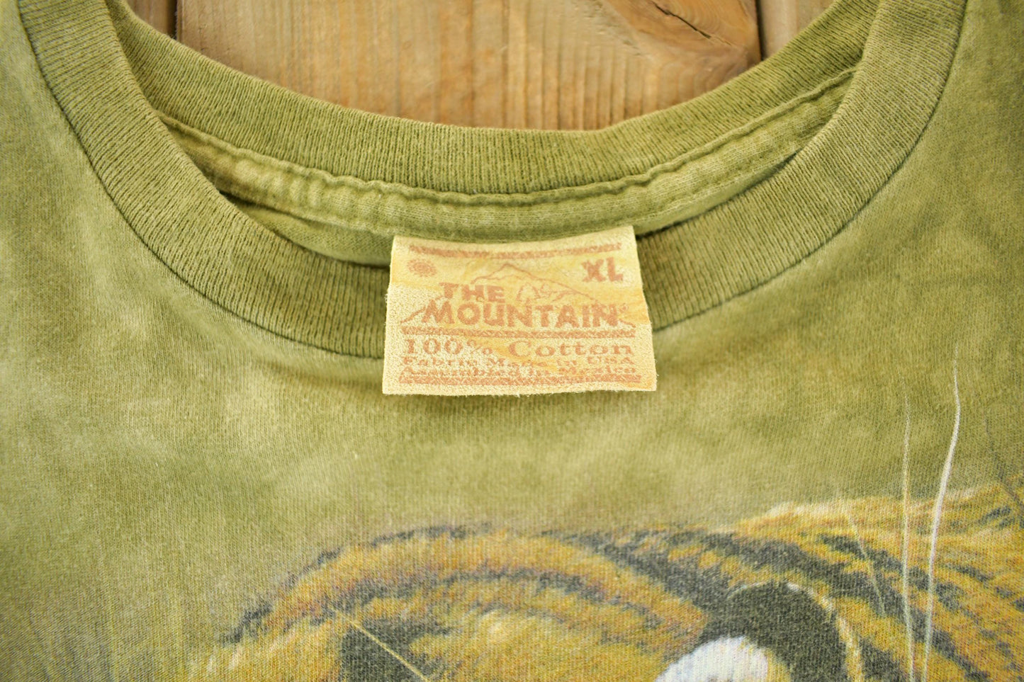 Vintage 1999 The Mountain Tiger Souvenir Graphic Print T-Shirt Men's XL from propervintagecanada