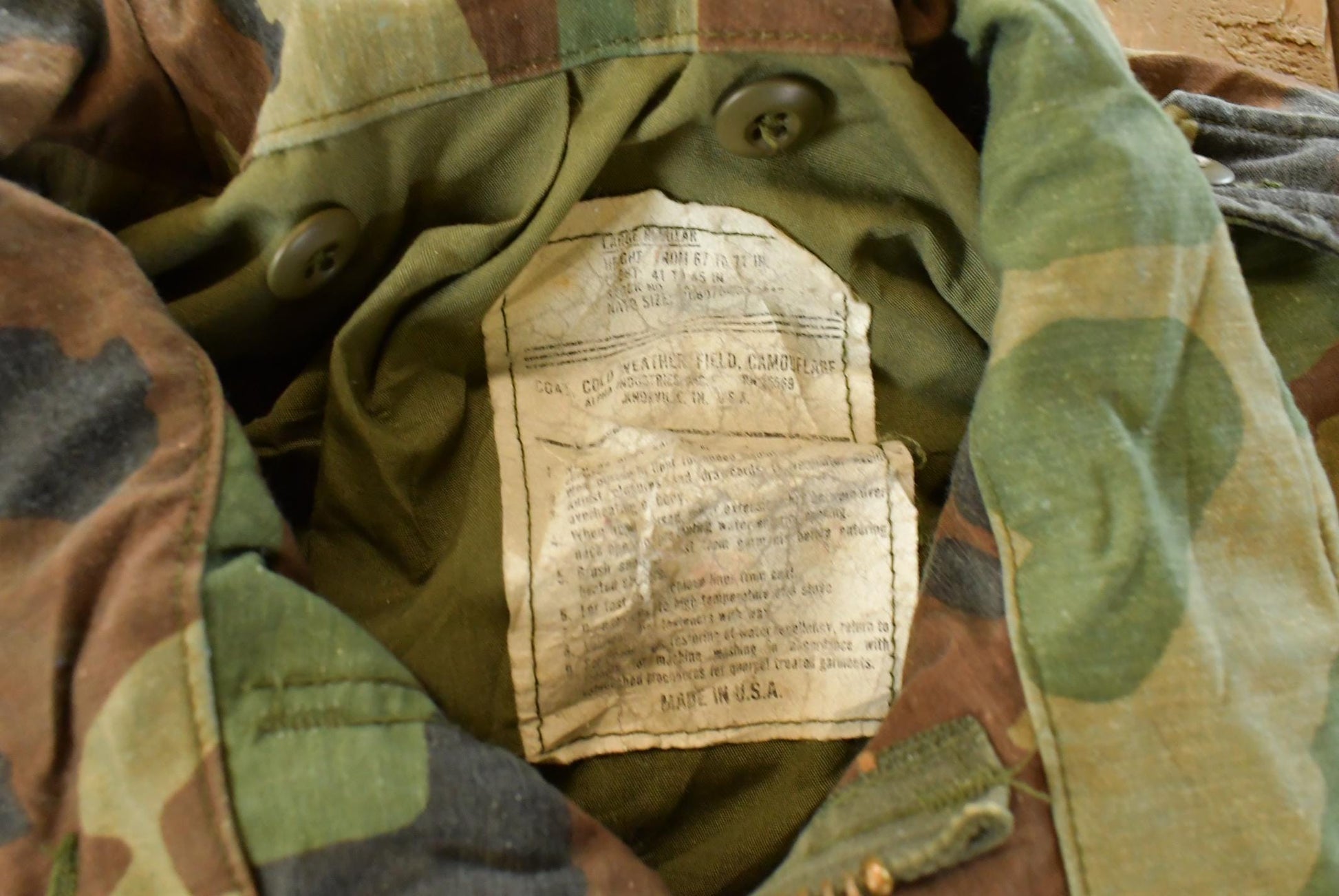 Vintage 2000 Camo Military Field Jacket Men's Large / Button Up Jacket / Army Green / Vintage Army / Streetwear Fashion / Made in USA from propervintagecanada