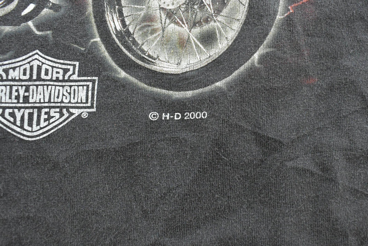 Vintage 2000 Harley Davidson Niagara Ontario Canada Wolf T-Shirt Men's XL from propervintagecanada