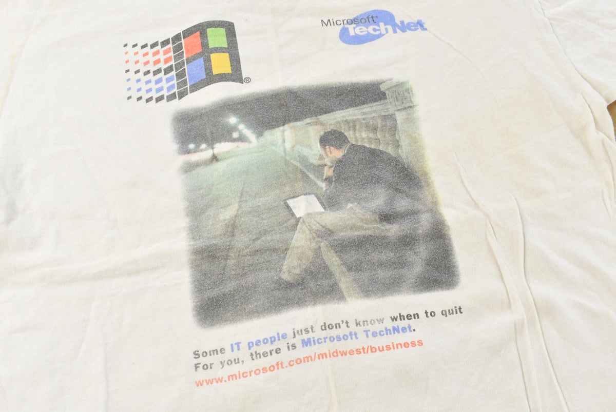 Vintage 2000 Microsoft Windows TechNet IT Souvenir T-Shirt Mens L from propervintagecanada