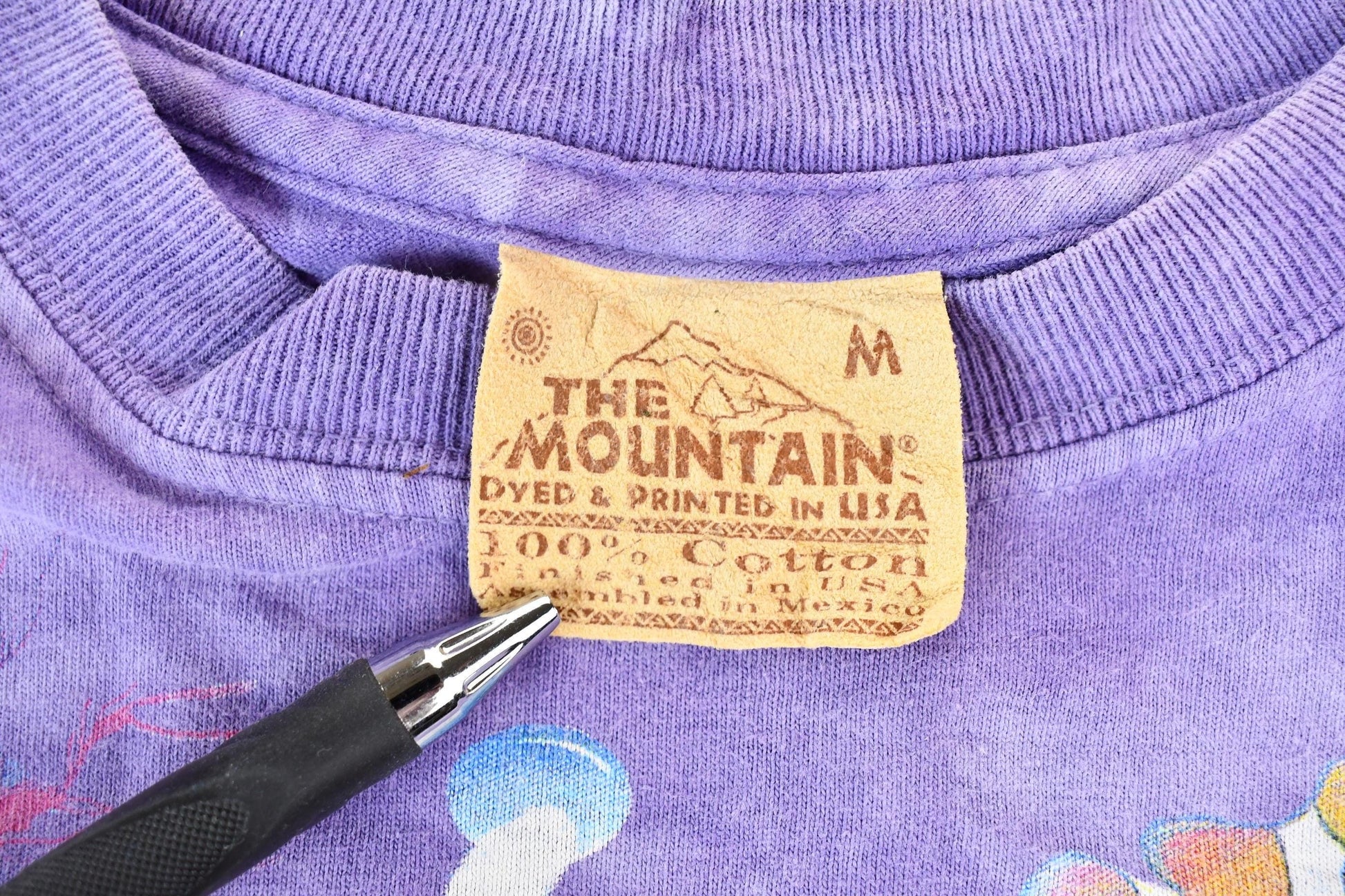 Vintage 2000 Purple The Mountain Clown Fish Aquatic Reef Tie Dye Graphic T-Shirt Men's Medium from propervintagecanada