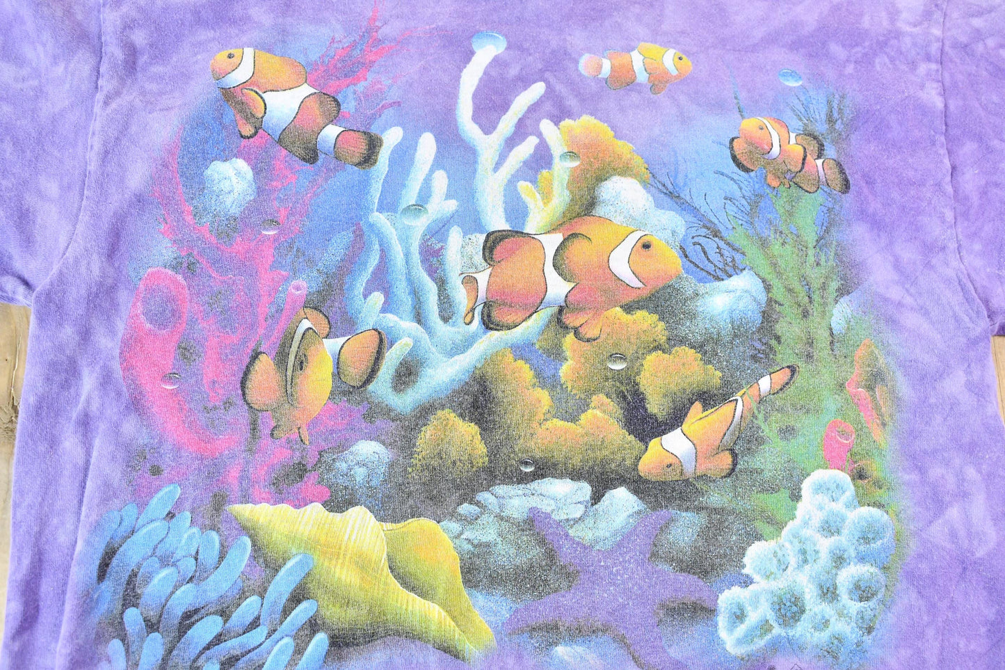 Vintage 2000 Purple The Mountain Clown Fish Aquatic Reef Tie Dye Graphic T-Shirt Men's Medium from propervintagecanada