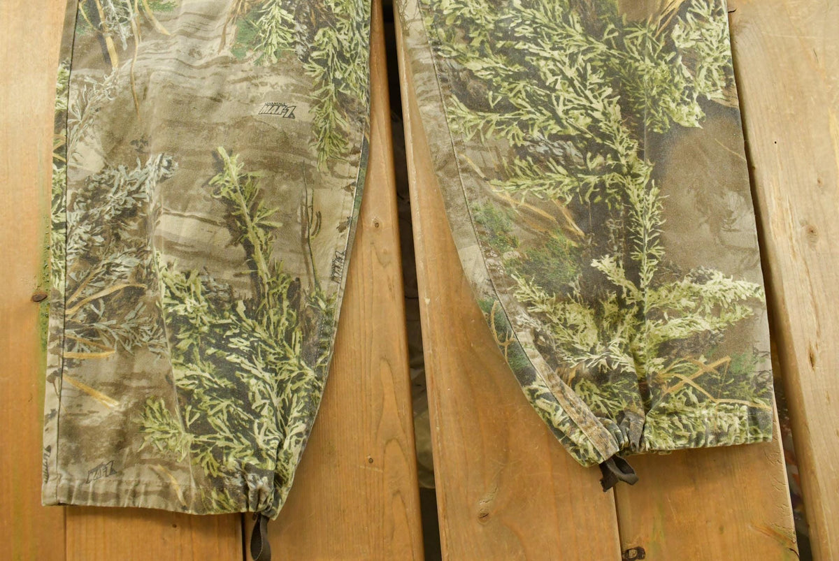 Vintage 2000s Advantage Max-1 Camo Cargo Pants Men's L from propervintagecanada