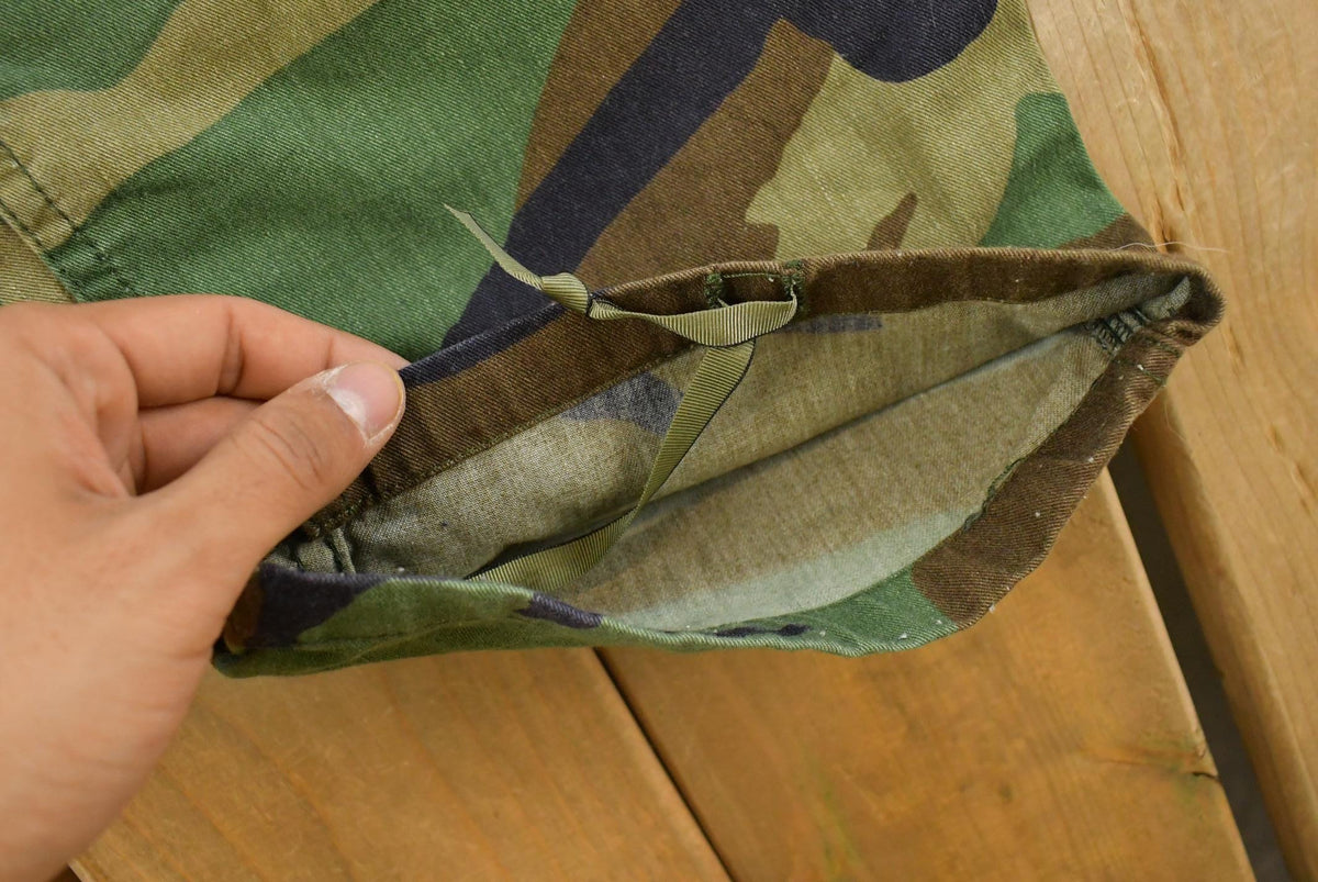 Vintage 2000s Army Military Woodland Camo Cargo Pants Men's Large from propervintagecanada