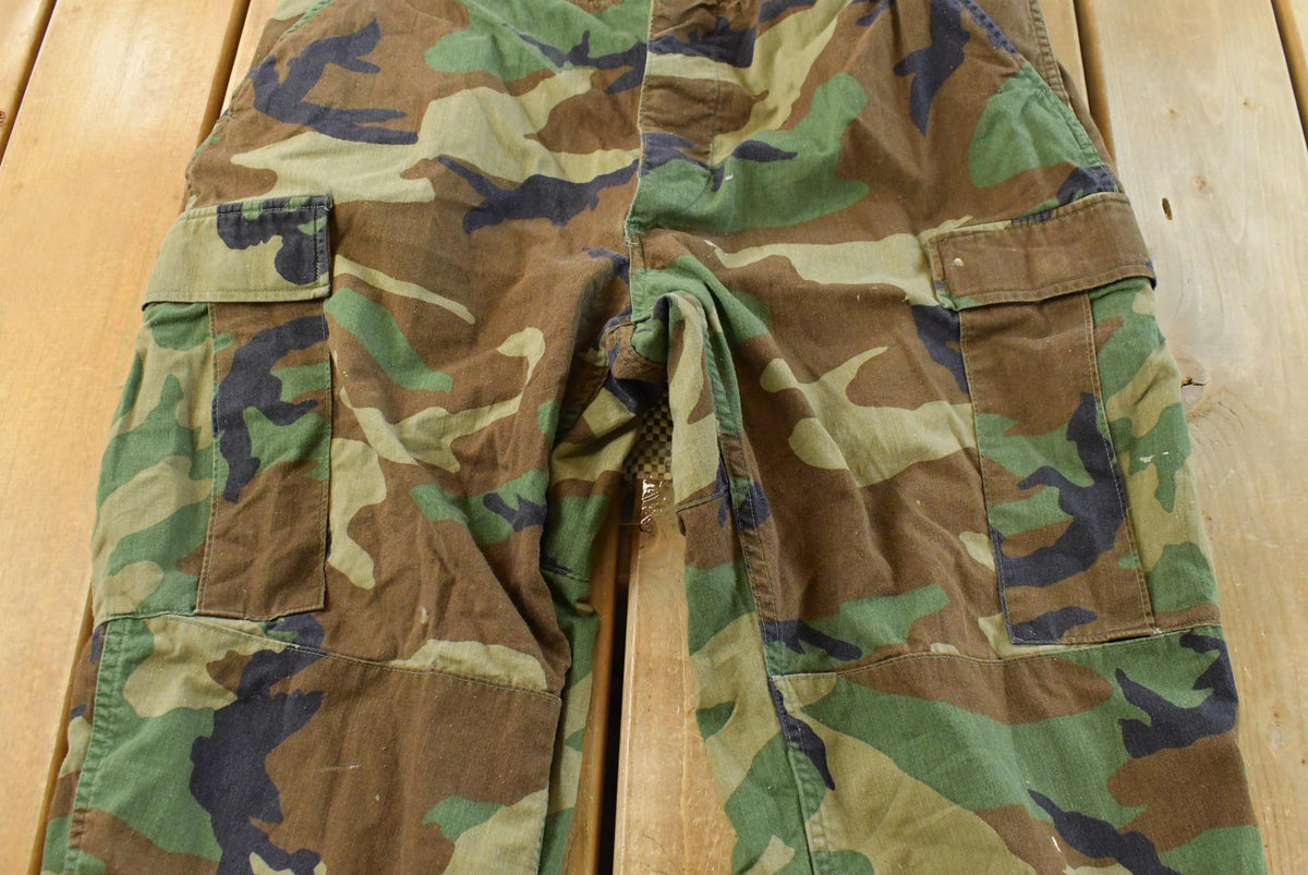 Vintage 2000s Army Military Woodland Camo Cargo Pants Men's M from propervintagecanada