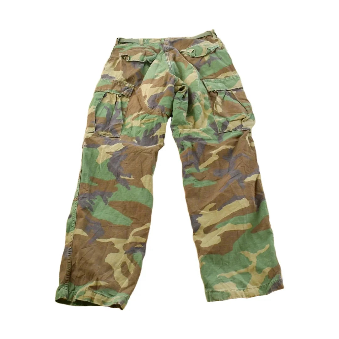 Vintage 2000s Army Military Woodland Camo Cargo Pants Men's Small from propervintagecanada