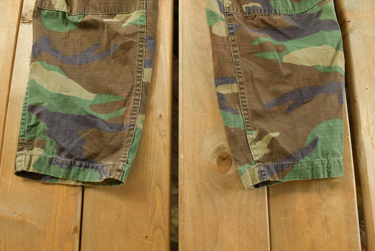 Vintage 2000s Army Military Woodland Camo Cargo Pants Men's Small from propervintagecanada