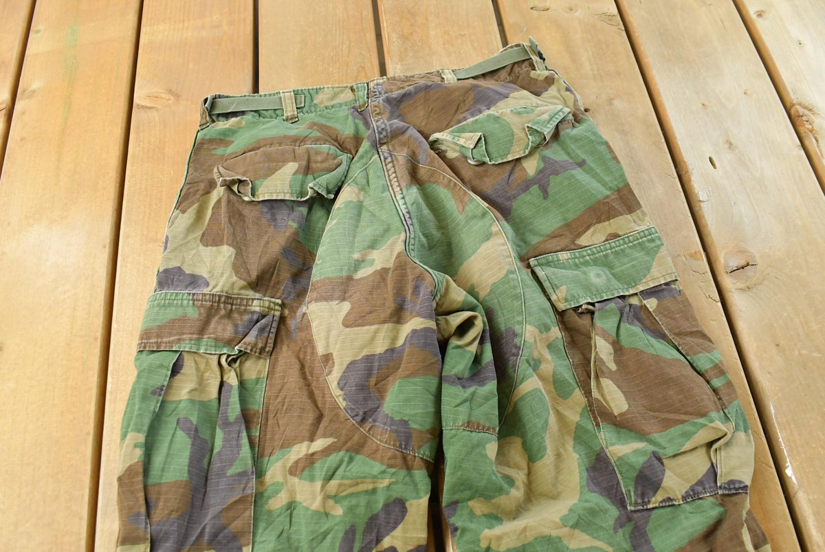 Vintage 2000s Army Military Woodland Camo Cargo Pants Men's Small from propervintagecanada