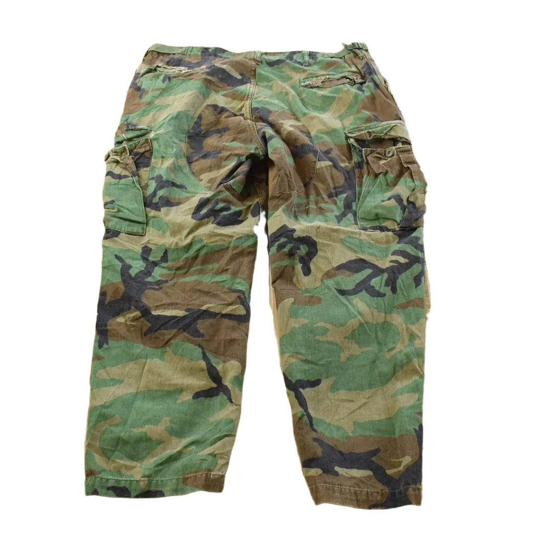 Vintage 2000s Army Military Woodland Camo Cargo Pants Men's XL from propervintagecanada