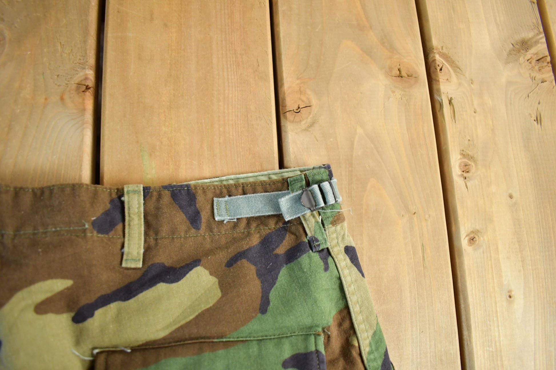 Vintage 2000s Army Woodland Camouflage Cargo Pants Men's 38 x 21 from propervintagecanada