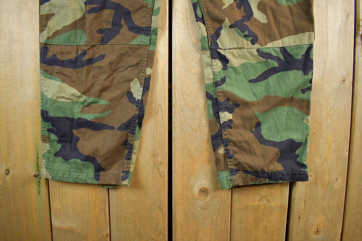 Vintage 2000s Army Woodland Camouflage Cargo Pants Men's 38 x 21 from propervintagecanada