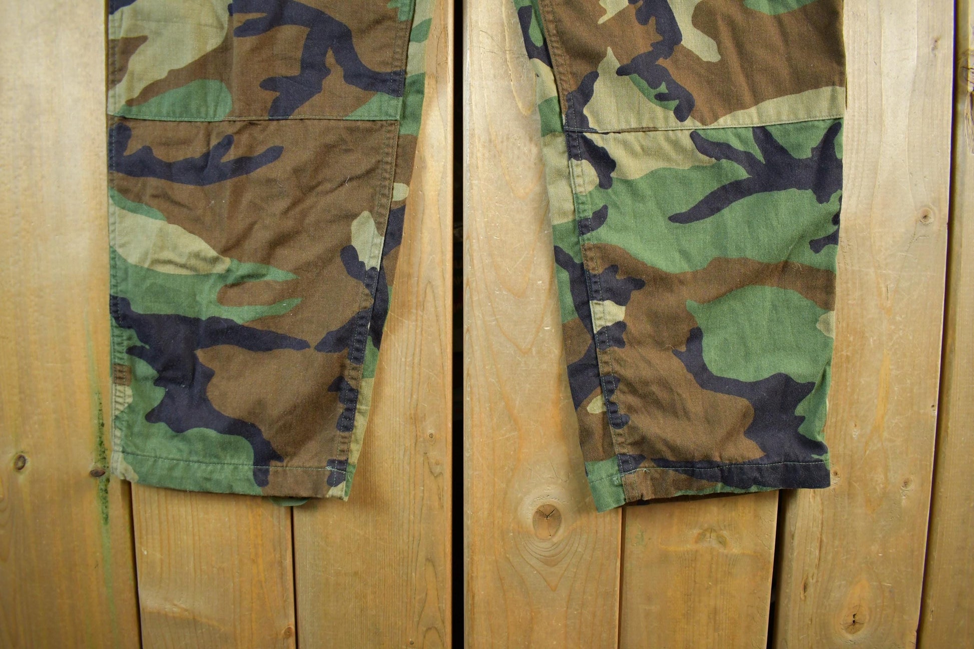 Vintage 2000s Army Woodland Camouflage Cargo Pants Men's 38 x 21 from propervintagecanada