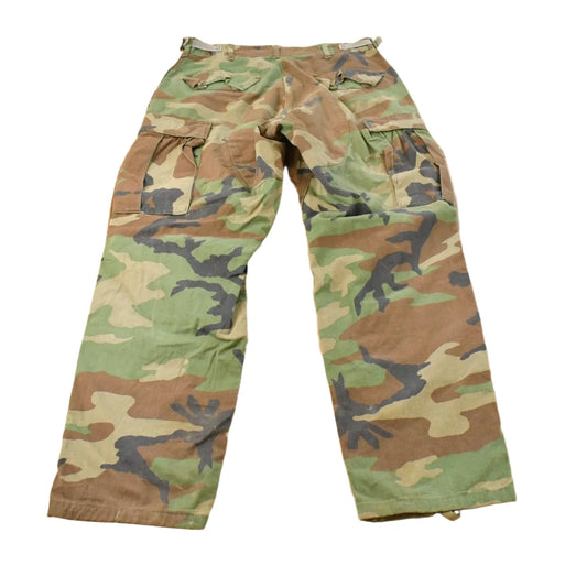 Vintage 2000s Army Woodland Camouflage Cargo Pants Men's Small from propervintagecanada