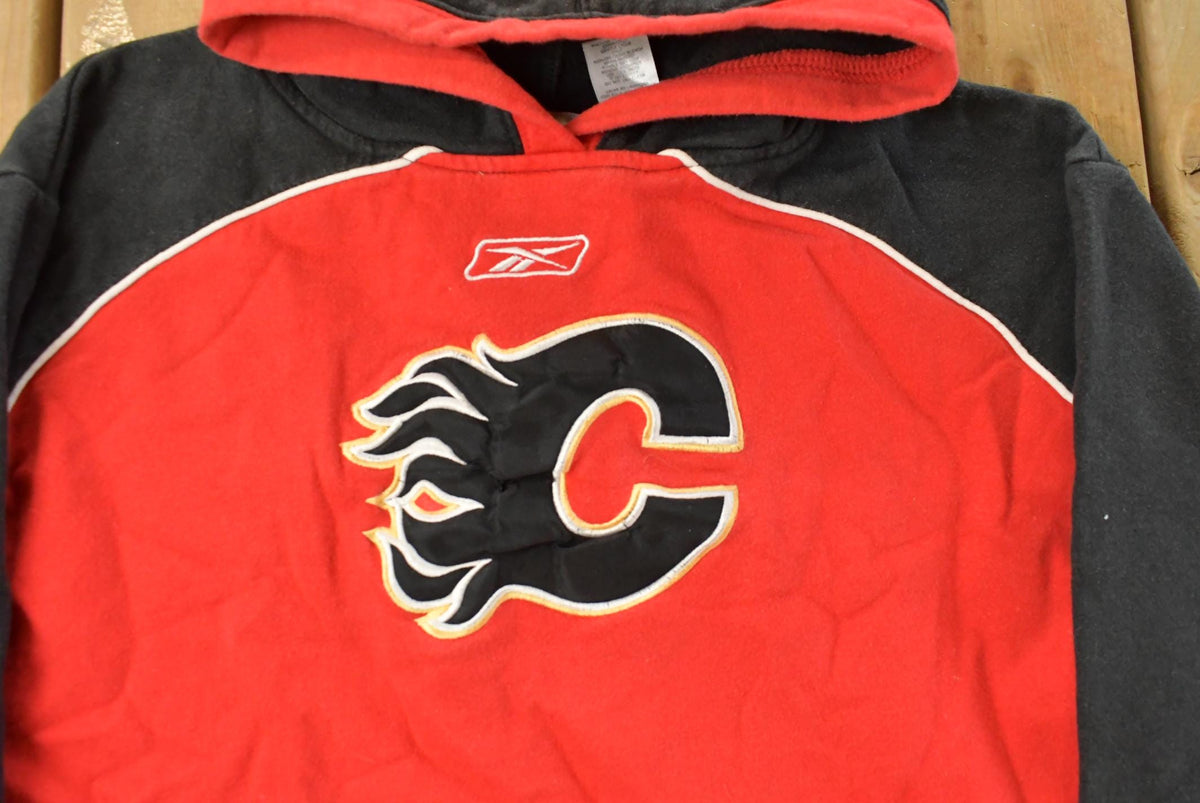 Vintage 2000s Calgary Flames NHL Hoodie Sweatshirt Youth XL from propervintagecanada