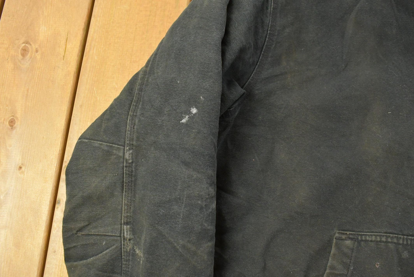 Vintage 2000s Carhartt Canvas Hooded Jacket Men's XL from propervintagecanada