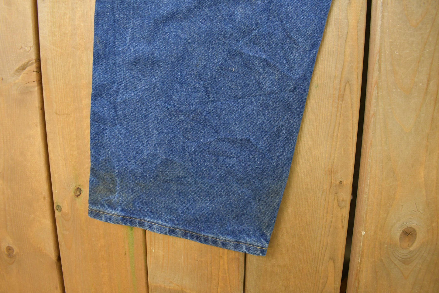 Vintage 2000s Carhartt Double Knee Denim Jeans Men's 38 x 34 from propervintagecanada