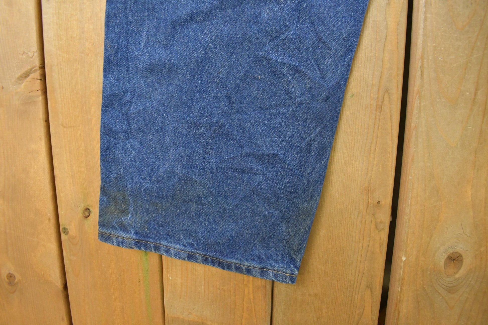 Vintage 2000s Carhartt Double Knee Denim Jeans Men's 38 x 34 from propervintagecanada