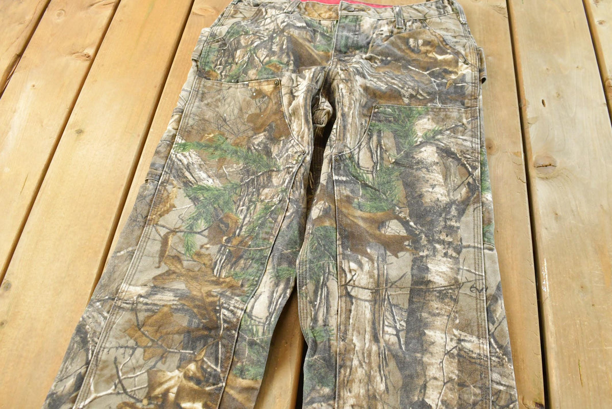 Vintage 2000s Carhartt Double Knee RealTree Camo Pants Women's 30 x 33.5 from propervintagecanada