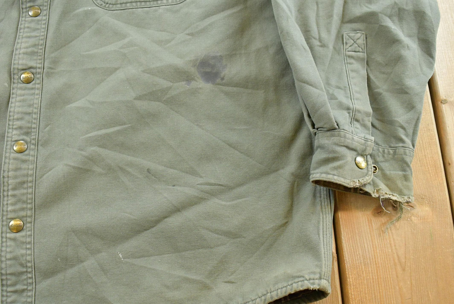 Vintage 2000s Carhartt Heavyweight Thrashed Lined Workwear Button Up Shirt Men's 2XL from propervintagecanada