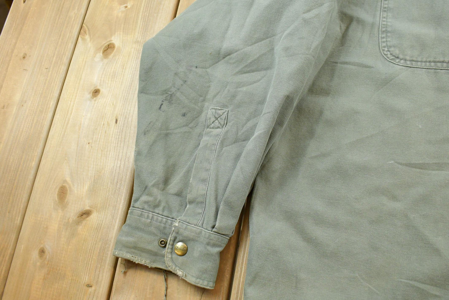 Vintage 2000s Carhartt Heavyweight Thrashed Lined Workwear Button Up Shirt Men's 2XL from propervintagecanada