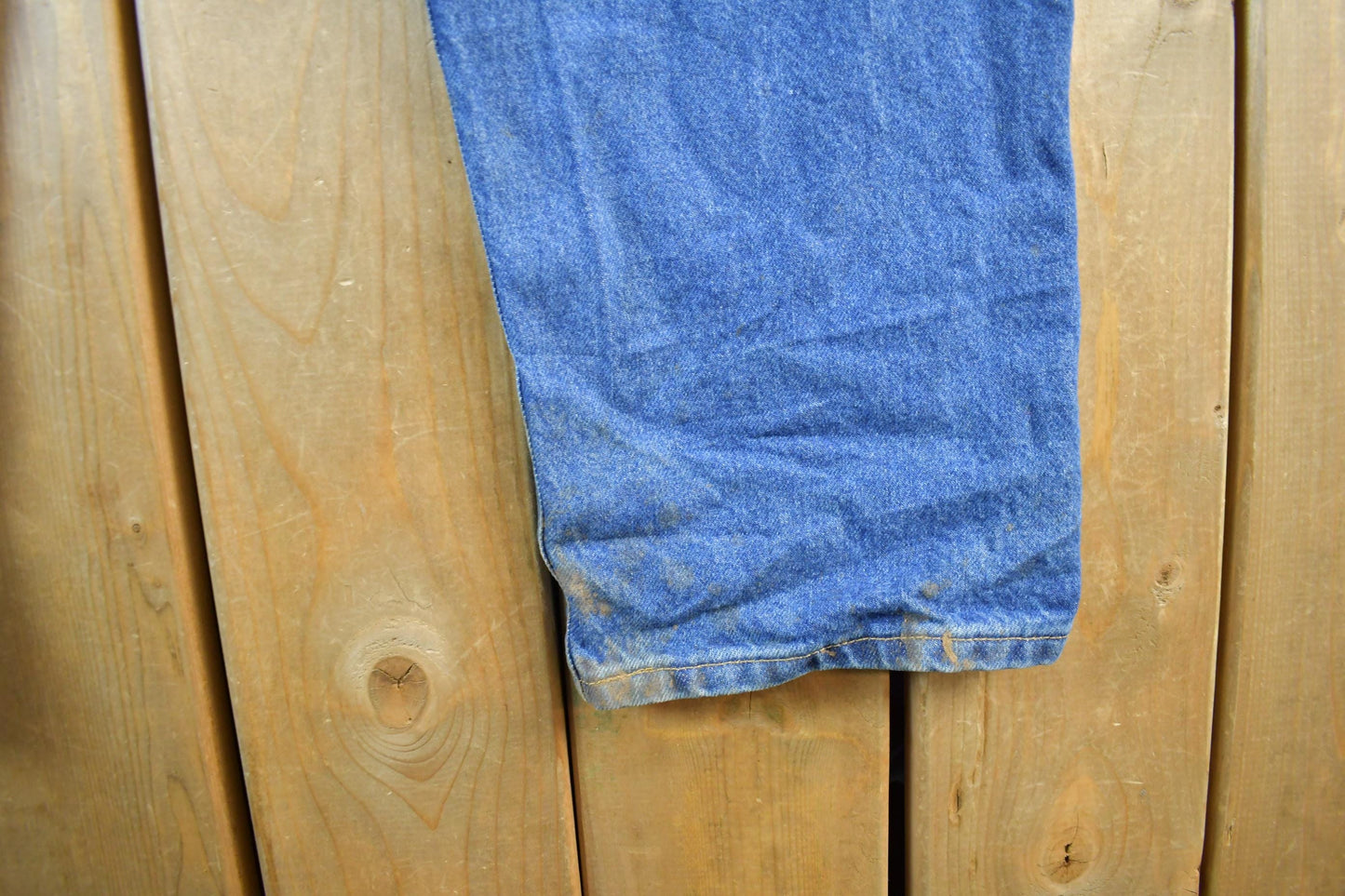 Vintage 2000s Carhartt Relaxed Fit Denim Work Jeans Men's 38 x 32 from propervintagecanada