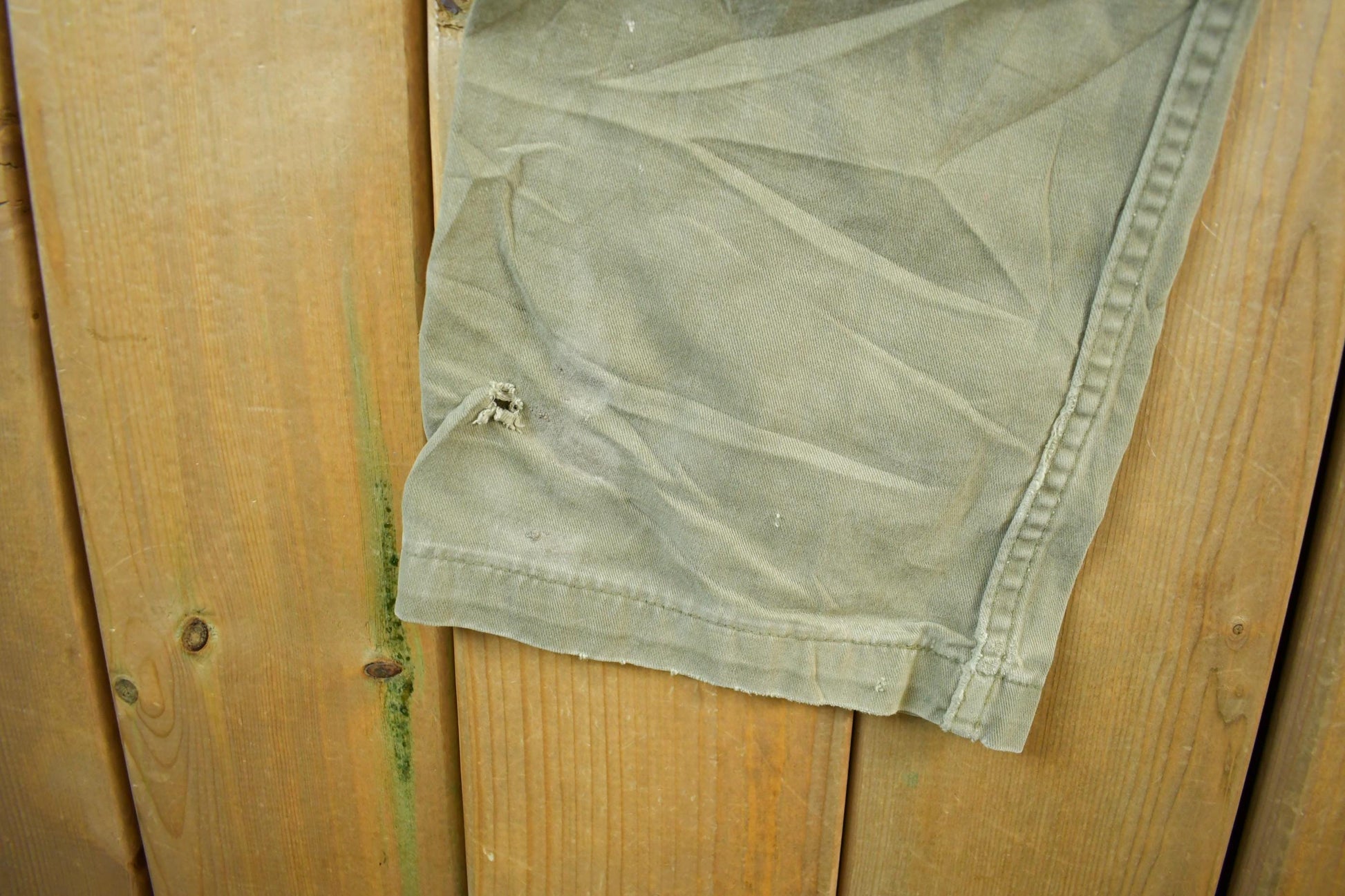 Vintage 2000s Carhartt Work Pants Men's Small 30 x 29 from propervintagecanada