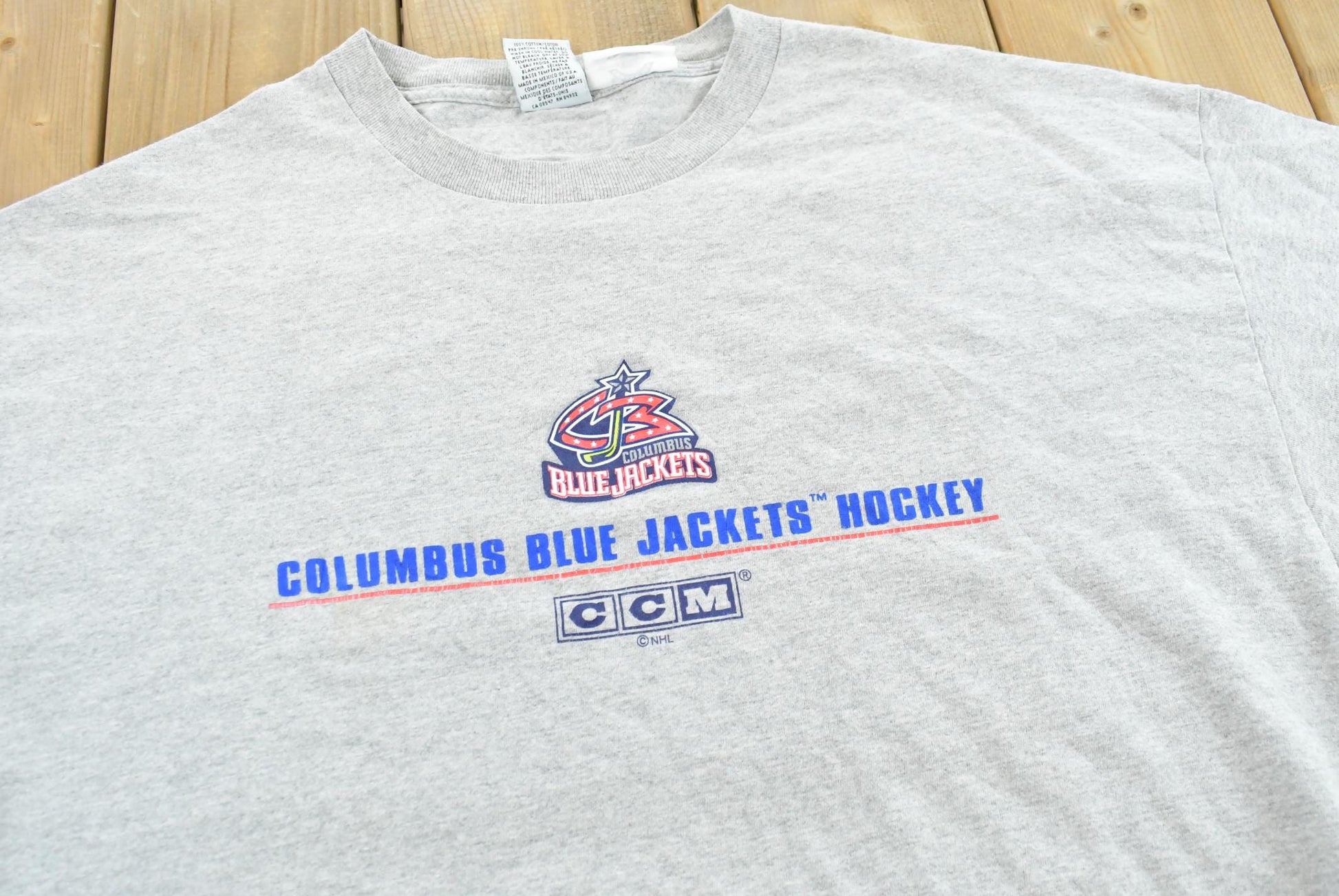 Vintage 2000s CCM Columbus Blue Jackets NHL Hockey T-Shirt Men's XL from propervintagecanada