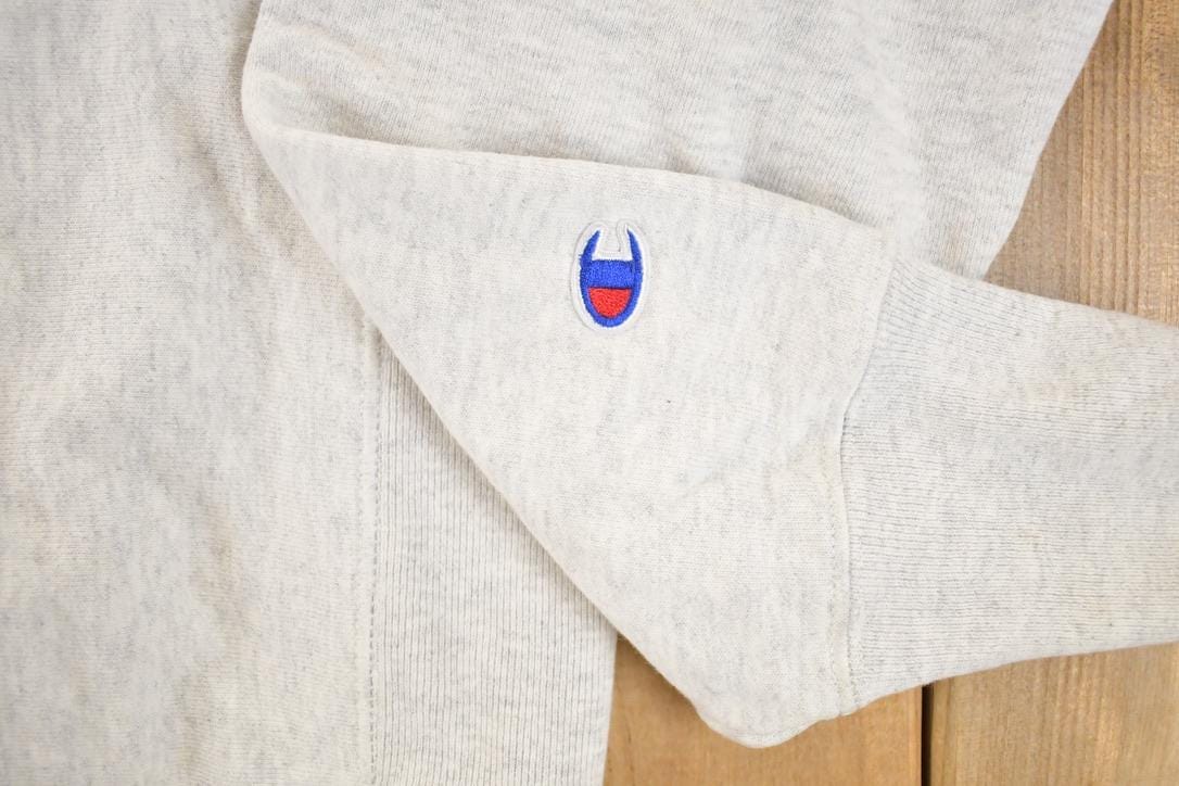 Vintage 2000s Champion Reverse Weave University Of Vermont Crewneck Men's M from propervintagecanada