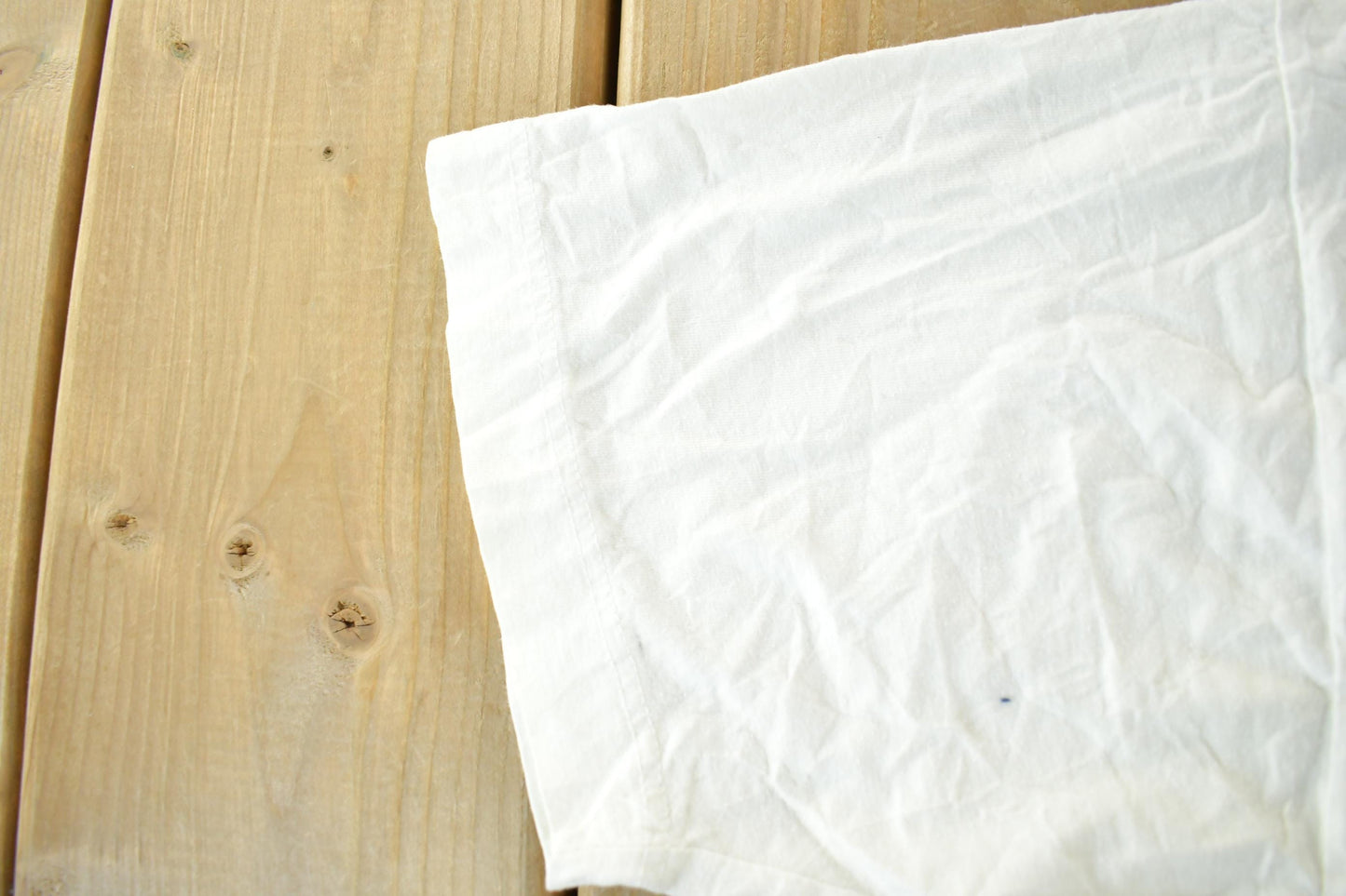 Vintage 2000s Chinese Calligraphy Graphic T-Shirt Men's Large from propervintagecanada