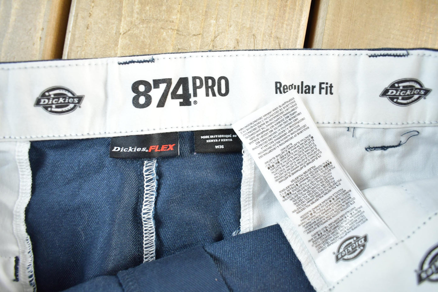 Vintage 2000s Dickies 874 Chino Shorts Men's 36 from propervintagecanada